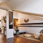 Molako - 1 Bedroom Penthouse In Principe Real